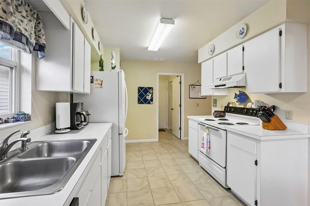 4890 PLEASANT HOLLOW TRAIL, Lakeland, FL 33811