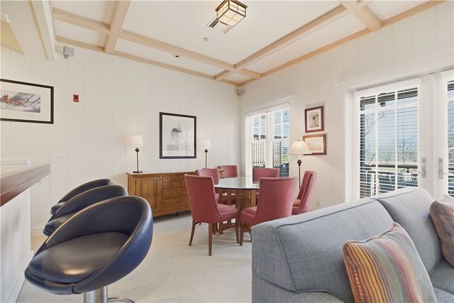 125 Corys Lane Weatherly, Portsmouth, RI 02871