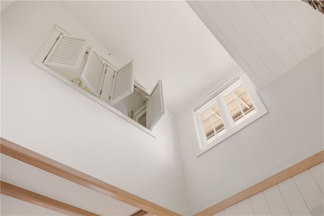 125 Corys Lane Weatherly, Portsmouth, RI 02871