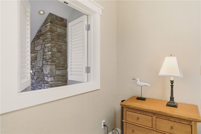 125 Corys Lane Weatherly, Portsmouth, RI 02871