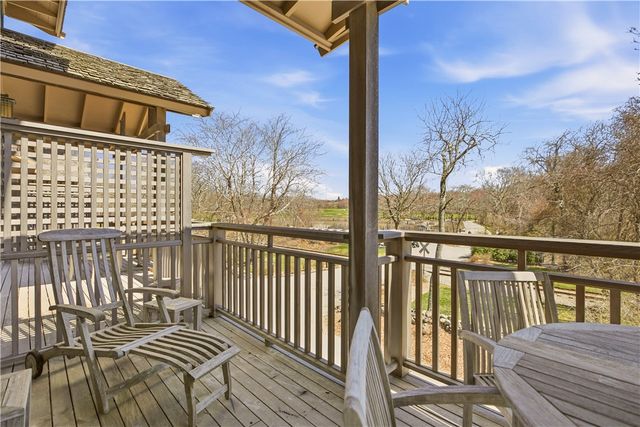125 Corys Lane Weatherly, Portsmouth, RI 02871