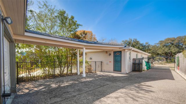 10303 Greenwillow Drive, Houston, TX 77035