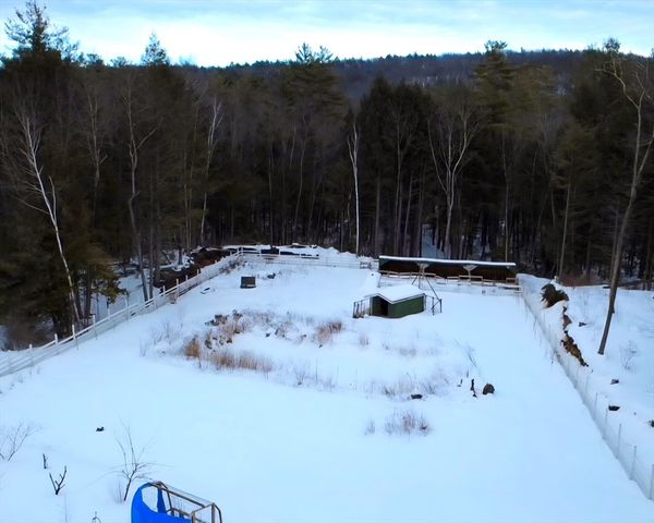 463 Holtshire Rd, Orange, MA 01364