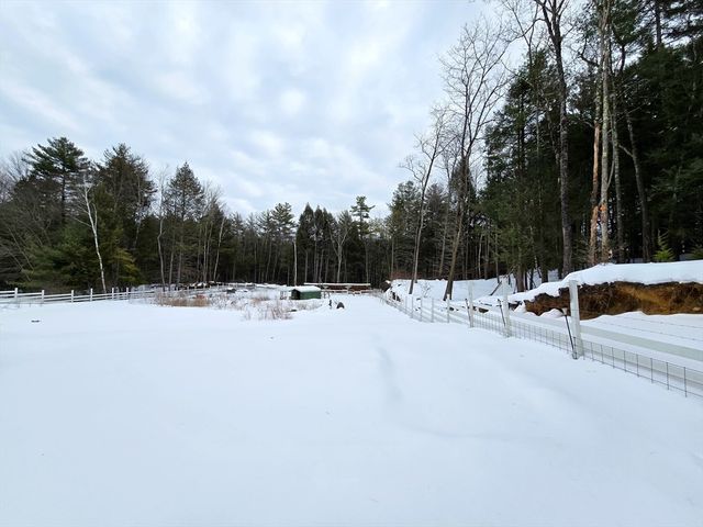 463 Holtshire Rd, Orange, MA 01364