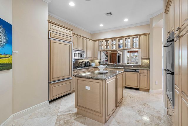 26 Marina Gardens Drive, Palm Beach Gardens, FL 33410