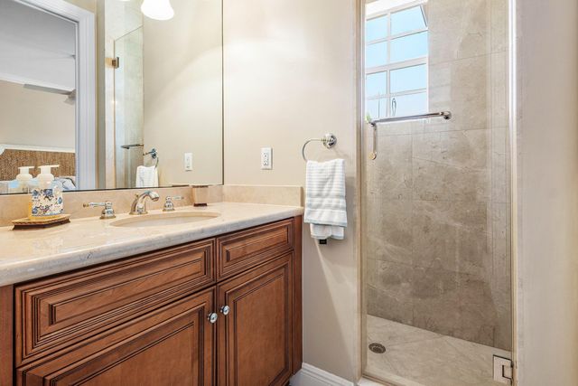 26 Marina Gardens Drive, Palm Beach Gardens, FL 33410