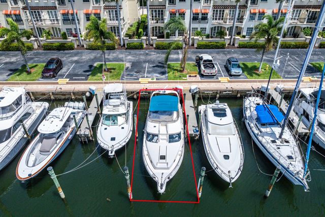 26 Marina Gardens Drive, Palm Beach Gardens, FL 33410