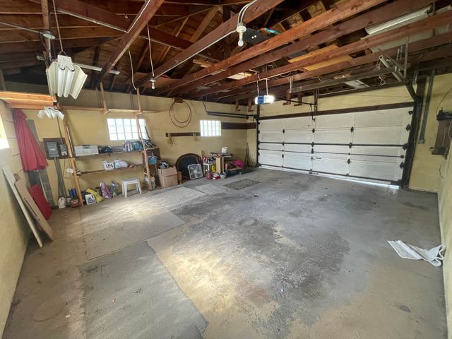 8104 Greenwood Avenue, Munster, IN 46321