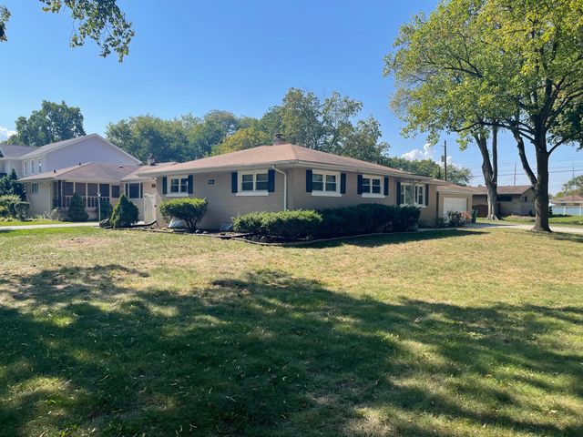 8104 Greenwood Avenue, Munster, IN 46321