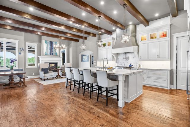 9541 Marbella Drive, Fort Worth, TX 76126