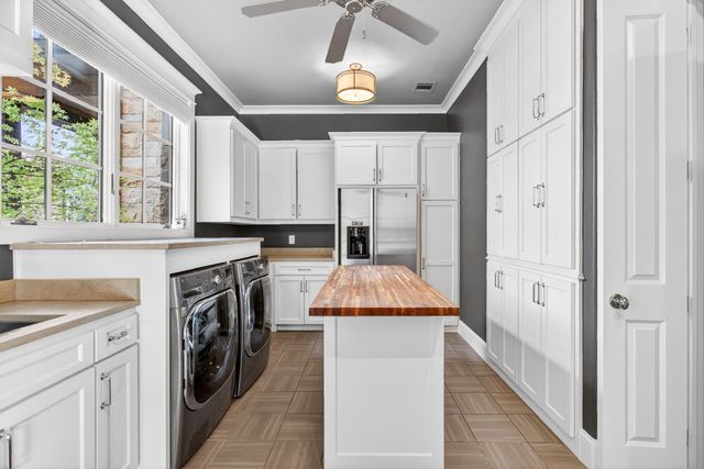 9541 Marbella Drive, Fort Worth, TX 76126