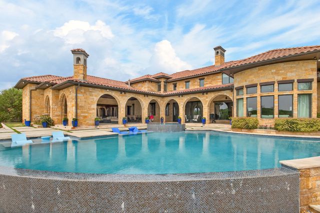 9541 Marbella Drive, Fort Worth, TX 76126