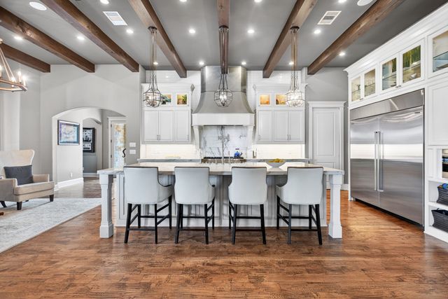9541 Marbella Drive, Fort Worth, TX 76126