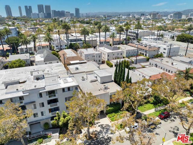 439 S Oakhurst Drive, Beverly Hills, CA 90212
