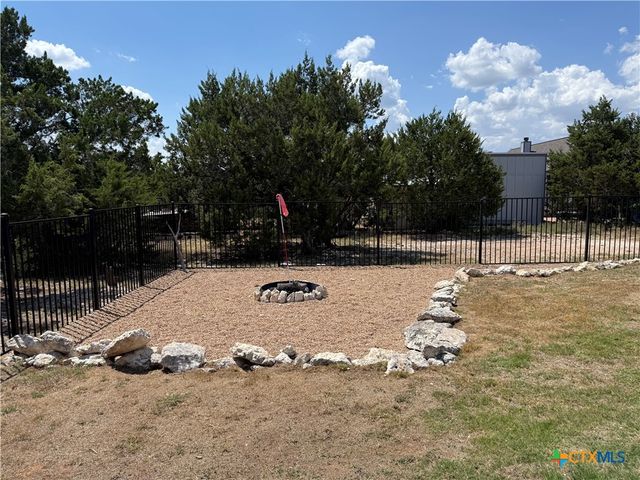 242 Flanders, Fischer, TX 78623
