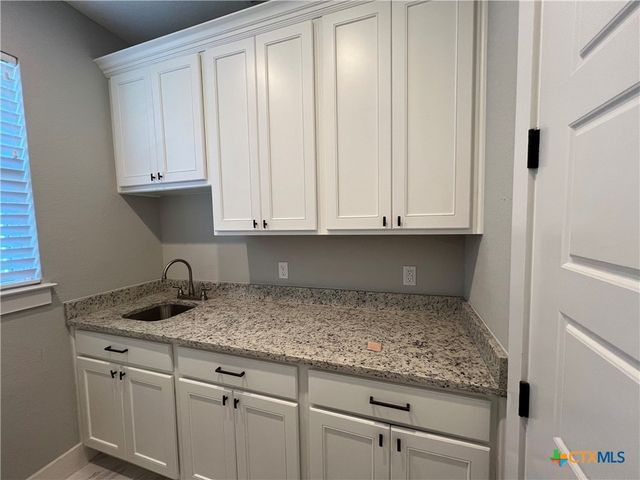 242 Flanders, Fischer, TX 78623