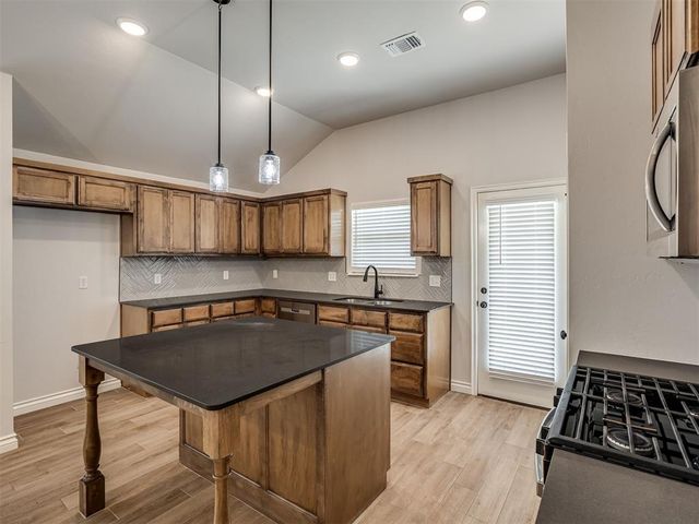 3011 Wister Road, Norman, OK 73069