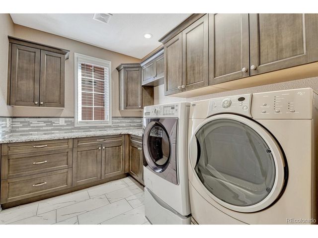 9164 E Lost Hill Trl, Lone Tree, CO 80124