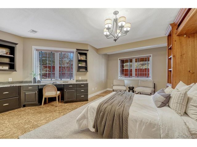 9164 E Lost Hill Trl, Lone Tree, CO 80124