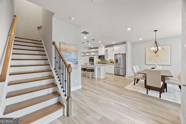 504 Hampton Crossing, Woodstock, GA 30188