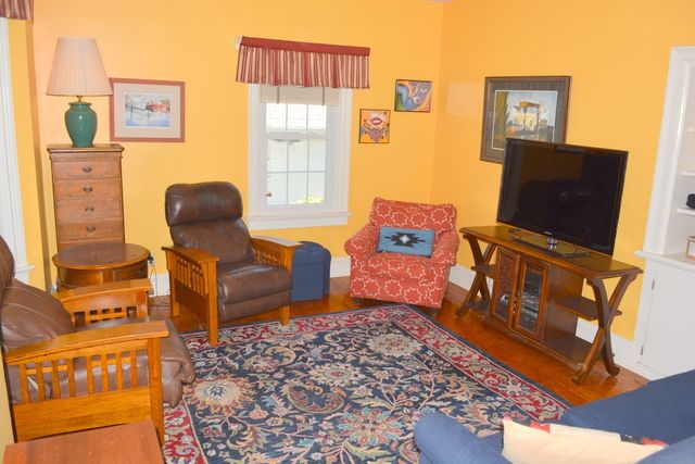 53 Russell Avenue, East Providence, RI 02914