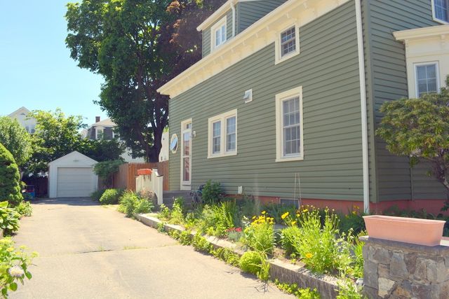 53 Russell Avenue, East Providence, RI 02914