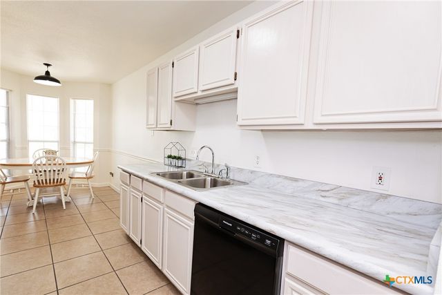 809 Steven Street, Troy, TX 76579