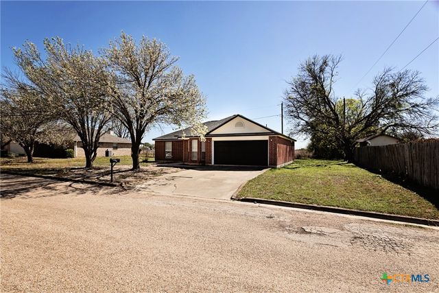 809 Steven Street, Troy, TX 76579