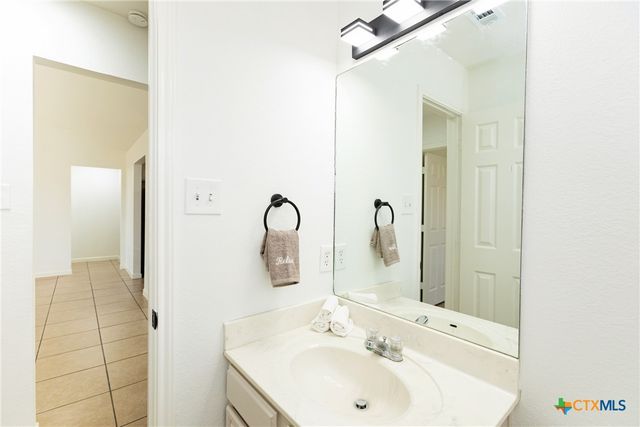 809 Steven Street, Troy, TX 76579