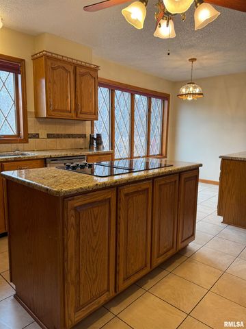 14850 RAY Road, Rushville, IL 62681