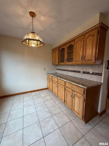 14850 RAY Road, Rushville, IL 62681