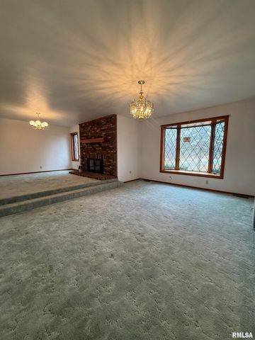 14850 RAY Road, Rushville, IL 62681