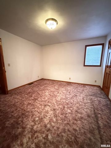 14850 RAY Road, Rushville, IL 62681