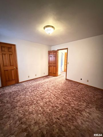 14850 RAY Road, Rushville, IL 62681