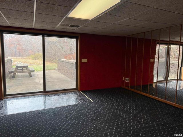 14850 RAY Road, Rushville, IL 62681