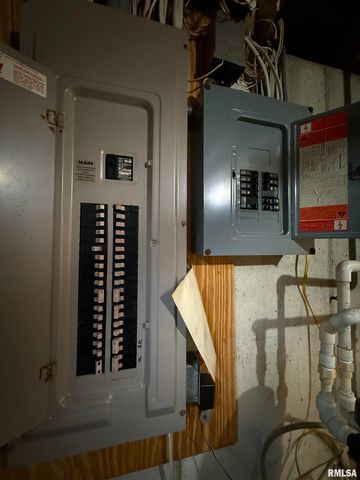 14850 RAY Road, Rushville, IL 62681