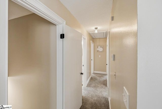 102 Blossom Court, Westminster, SC 29693