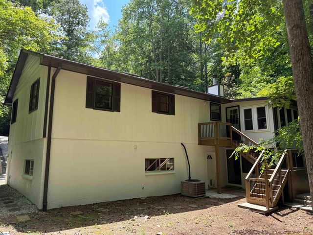 102 Blossom Court, Westminster, SC 29693