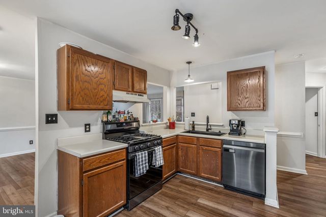 10907 CRESTWOOD DR, Spotsylvania, VA 22553