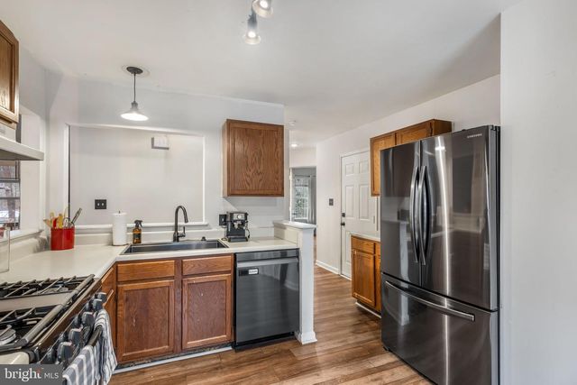 10907 CRESTWOOD DR, Spotsylvania, VA 22553