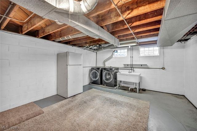 22790 Fairlawn Drive, Euclid, OH 44117