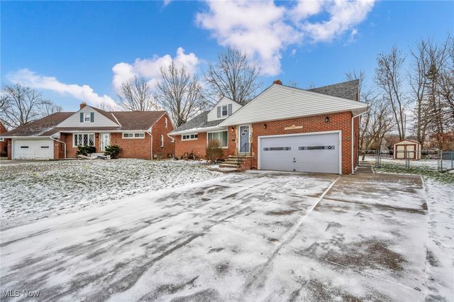 22790 Fairlawn Drive, Euclid, OH 44117