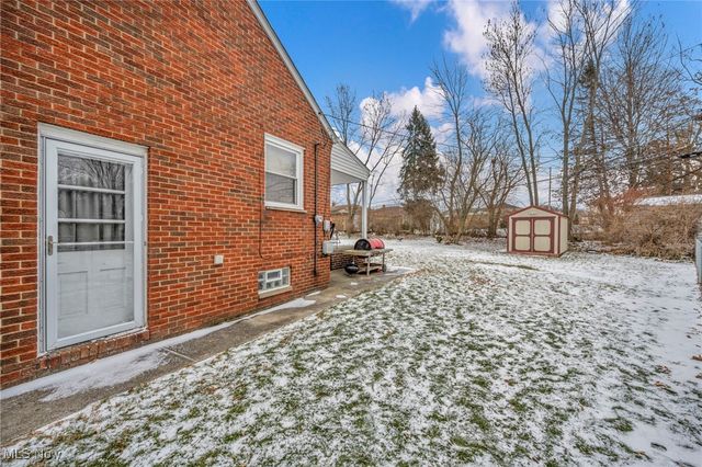 22790 Fairlawn Drive, Euclid, OH 44117