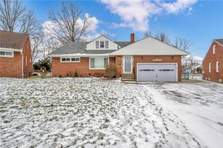 22790 Fairlawn Drive, Euclid, OH 44117