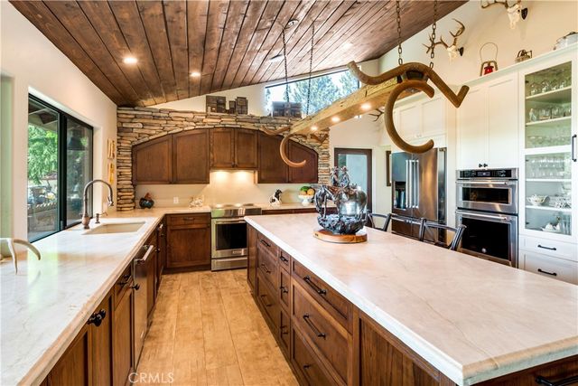 37547 Oak Glen Road, Oak Glen, CA 92399