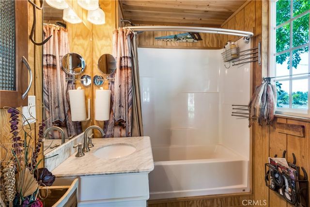 37547 Oak Glen Road, Oak Glen, CA 92399