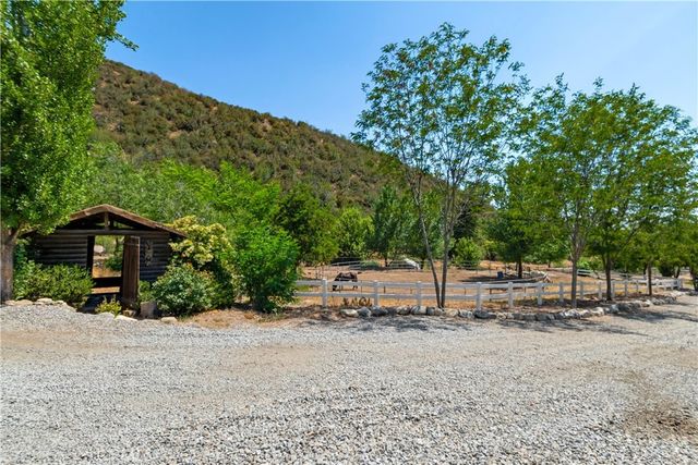 37547 Oak Glen Road, Oak Glen, CA 92399