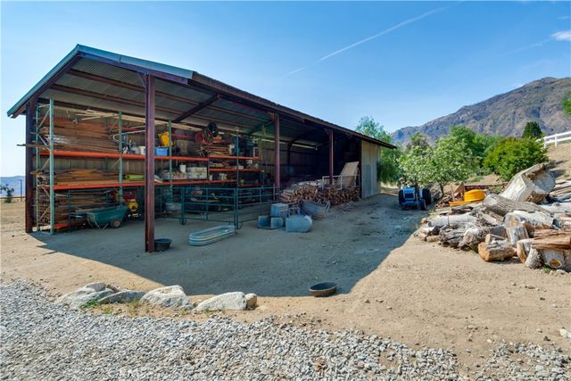 37547 Oak Glen Road, Oak Glen, CA 92399