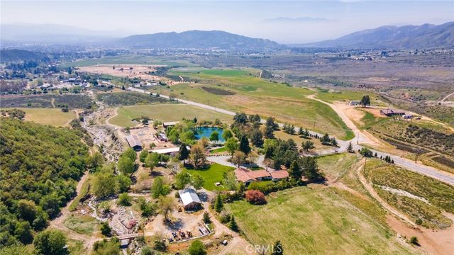 37547 Oak Glen Road, Oak Glen, CA 92399