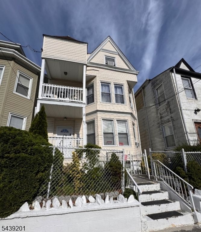 453 E 23Rd St, Paterson City, NJ 07514